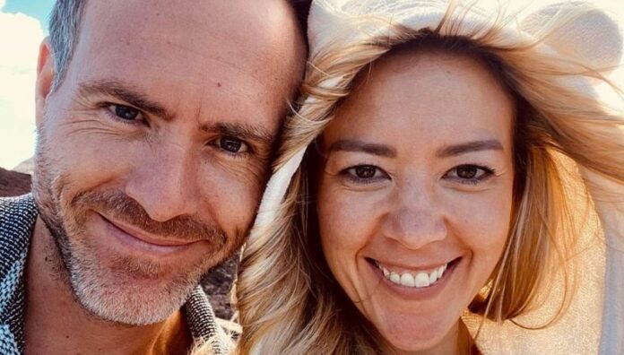 ¡Fernanda Castillo y Erik Hayser festejan 9 años de historia de amor!