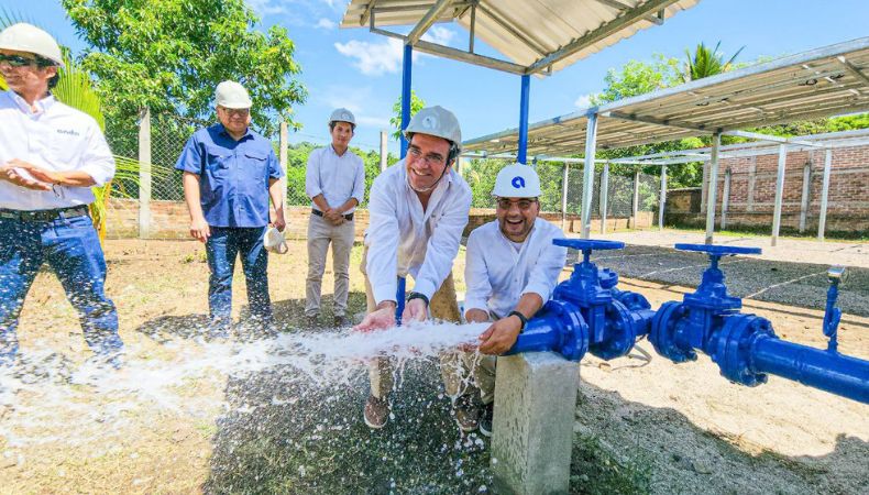 Anuncia proyectos de agua potable en zonas rurales